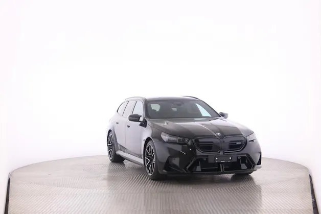 BMW M5 xDrive Touring