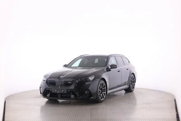 BMW M5 xDrive Touring