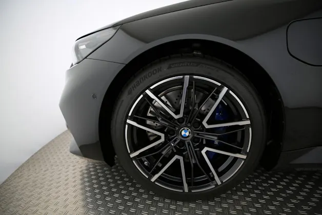 BMW M5 xDrive Touring