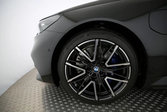 https://vehicle.imgix.net/4322457/b041fd60-6c62-471f-8f88-88424d4732fd.jpg