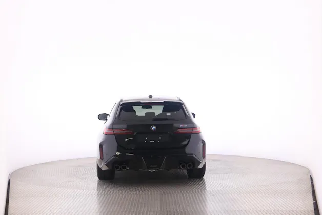 BMW M5 xDrive Touring