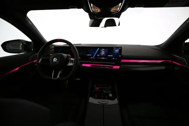 BMW M5 xDrive Touring