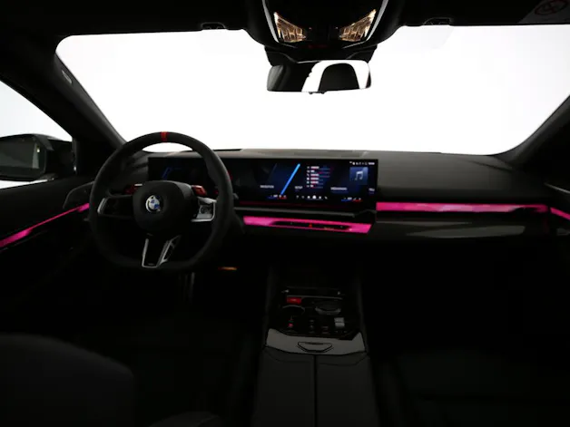 BMW M5 xDrive Touring
