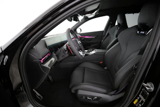 https://vehicle.imgix.net/4322457/db6c0f3c-e7d2-48e3-a95e-1d7cc0a6d556.jpg