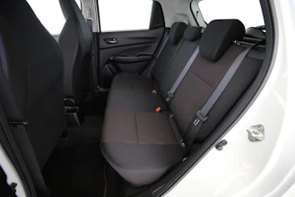 https://vehicle.imgix.net/4322502/6a765eb2-61e0-4d65-961d-f8e5bdd1ee08.jpg