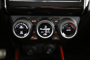 image du véhicule SUZUKI Swift 1.4 T Sport Compact Top