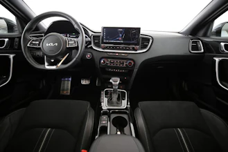https://vehicle.imgix.net/4322508/0099a30b-ebec-4053-94df-07041218bc92.jpg