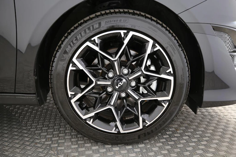 image du véhicule KIA CEED