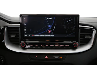 https://vehicle.imgix.net/4322508/7c33426b-9cc1-4284-8bfb-dd0a595fac9e.jpg