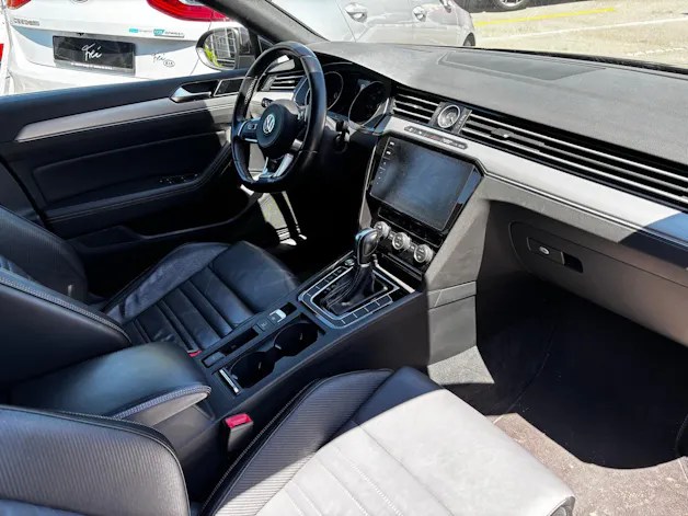 VW Passat Variant 2.0 TDI 190 SCR Highl. DSG 4m