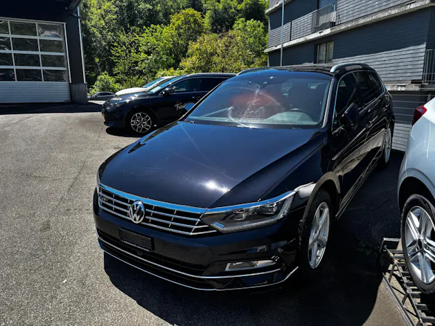 VW Passat Variant 2.0 TDI 190 SCR Highl. DSG 4m