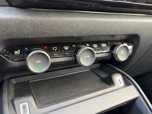 CITROEN C4 1.2 PureTech Swiss Edition