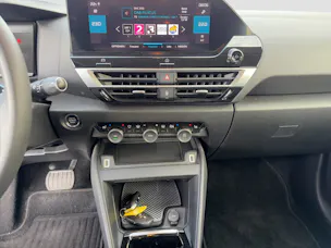 CITROEN C4 1.2 PureTech Swiss Edition