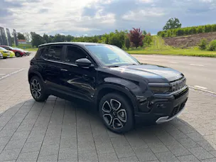 Jeep Avenger Summit