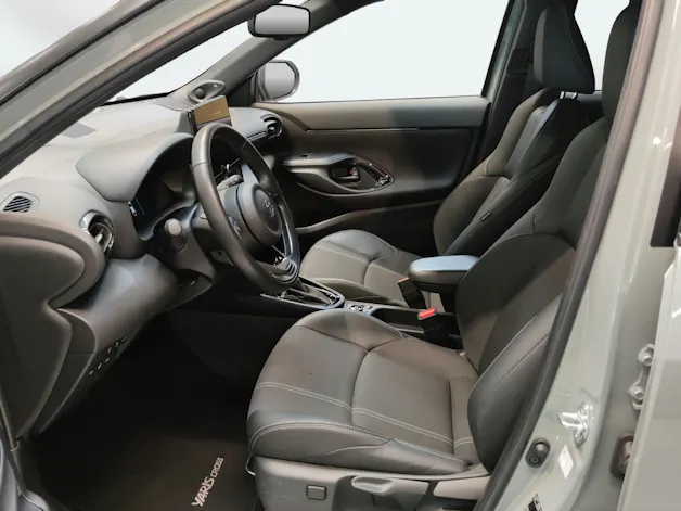 Toyota Yaris Cross 1.5 VVT-i HSD Premiere Edition AWD-i