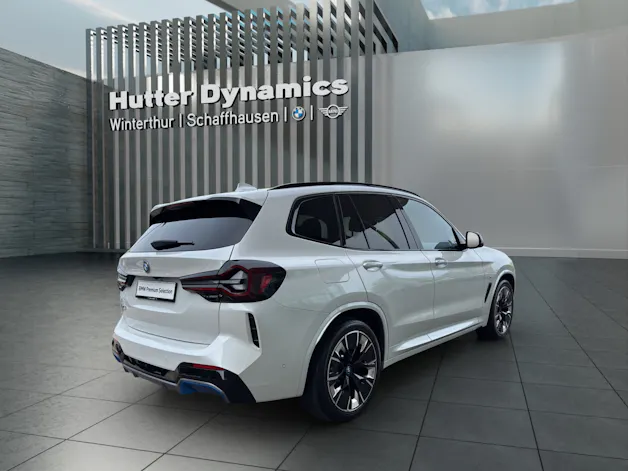 BMW iX3 E-Motor Impressive