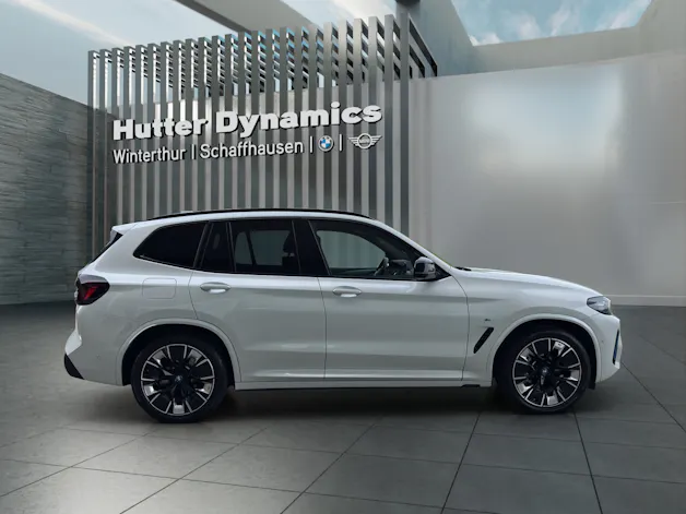 BMW iX3 E-Motor Impressive