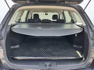 Subaru Legacy Station 2.0i Swiss Special