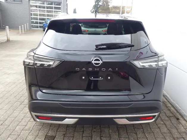 Nissan Qashqai 1.3 DIG-T Tekna 4x4 Aut.