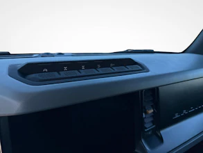 https://vehicle.imgix.net/4322809/7e37ee1e-8b53-4151-bfc6-7e0dce14aac0.jpg