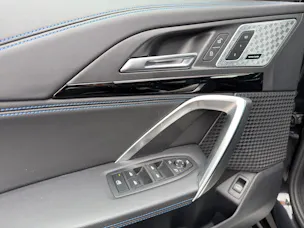 BMW X1 23d xDrive paddles