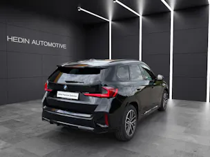 BMW X1 23d xDrive paddles