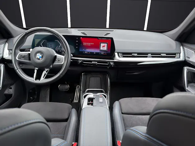 BMW X1 23d xDrive paddles