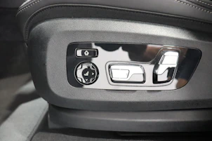 Fahrzeugbild BMW X5 50e xDrive SAG