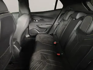 Peugeot 2008 1.2 Hybrid 145 PS GT