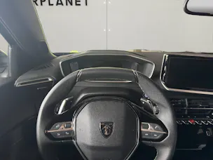 Peugeot 2008 1.2 Hybrid 145 PS GT