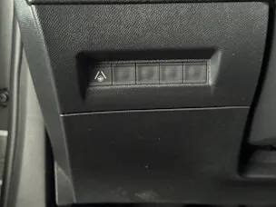 Peugeot 2008 1.2 Hybrid 145 PS GT