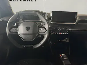 Peugeot 2008 1.2 Hybrid 145 PS GT