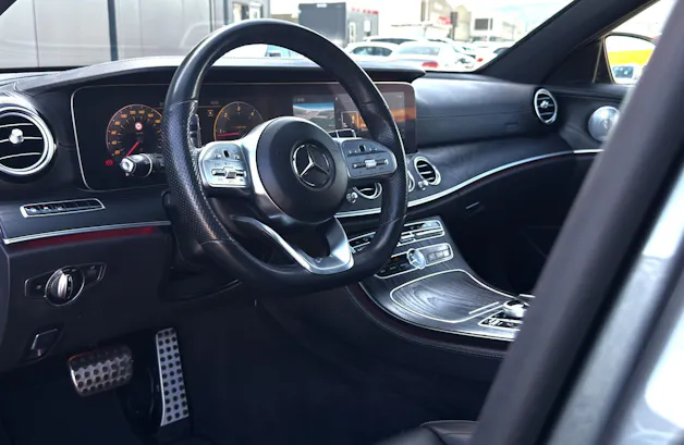 Mercedes-Benz E 220 d AMG Line 4matic Kombi