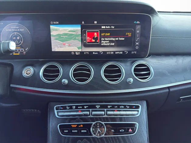 Mercedes-Benz E 220 d AMG Line 4matic Kombi