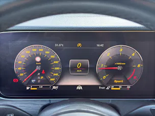 Mercedes-Benz E 220 d AMG Line 4matic Kombi