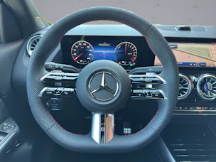 MERCEDES-BENZ GLA 250 e EQ Star AMG Line