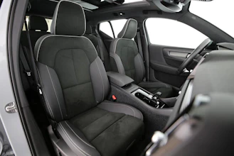 https://vehicle.imgix.net/4322884/1b6ed166-aa0d-4aa2-bdf0-dcaecba8a547.jpg