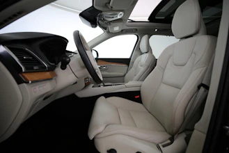 https://vehicle.imgix.net/4322895/0fb0b3b5-a3f1-44bd-9814-b7e183efec9c.jpg