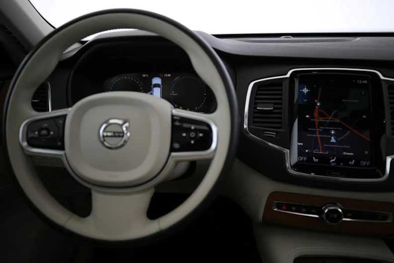 immagine del veicolo VOLVO XC90