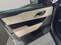 Land Rover Range Rover Velar 2.0 T SE