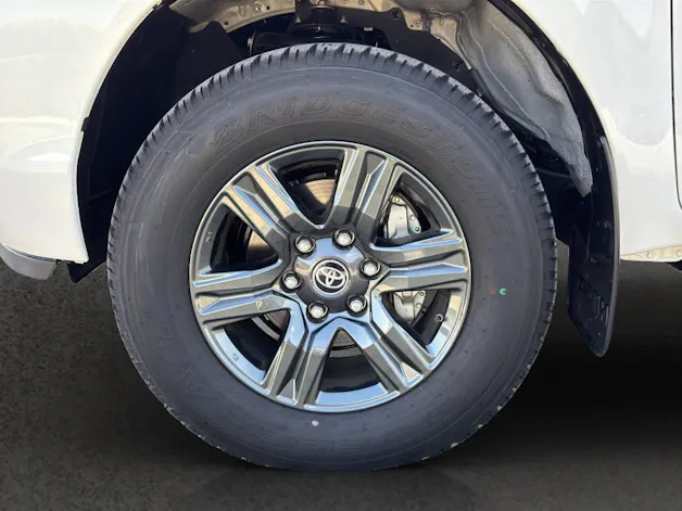 Toyota Hilux Double Cab.-Pick-up 2.4 D-4D 150 Comfort