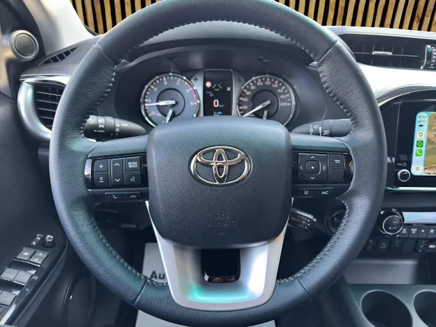 Toyota Hilux Double Cab.-Pick-up 2.4 D-4D 150 Comfort