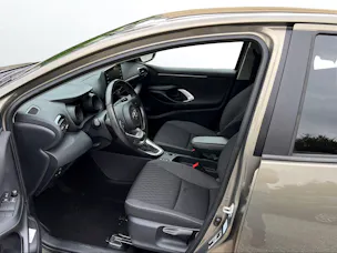 Toyota Yaris 1.5 VVT-i HSD Trend