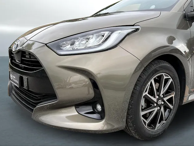 Toyota Yaris 1.5 VVT-i HSD Trend