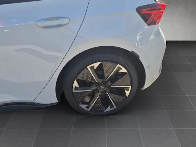 Cupra Born Electric e-Boost 79 kwh