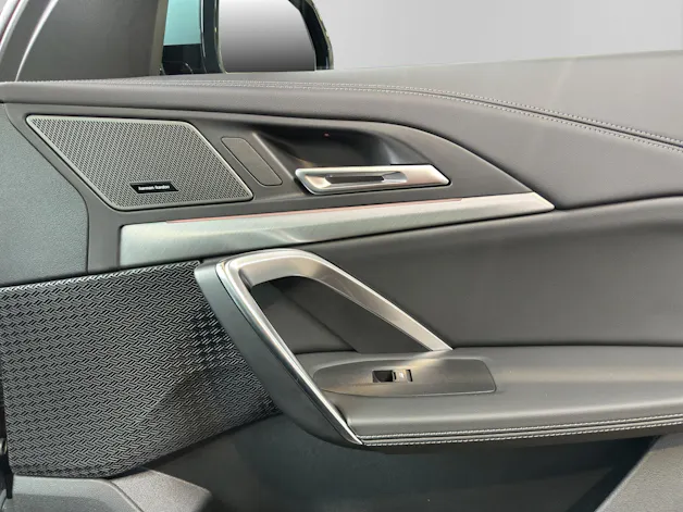 BMW iX1 30 xDrive M Sport Pro Edition