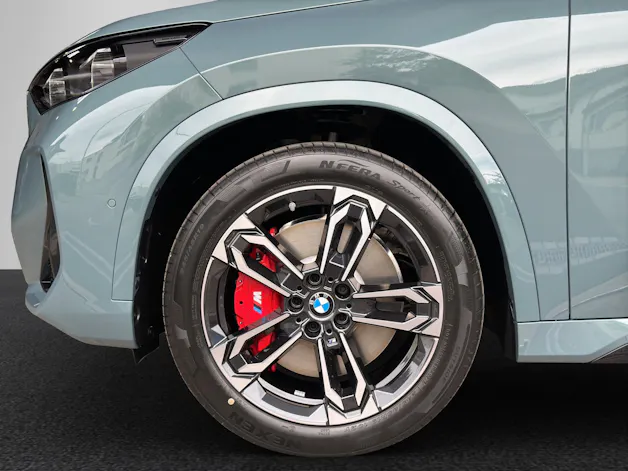BMW iX1 30 xDrive M Sport Pro Edition