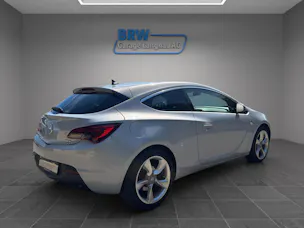 Opel Astra GTC 1.4 T 140 Sport S/S