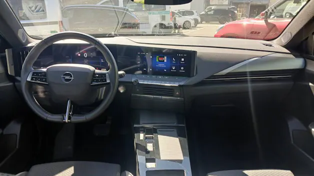 Opel Astra 1.2 T Hybrid Edition