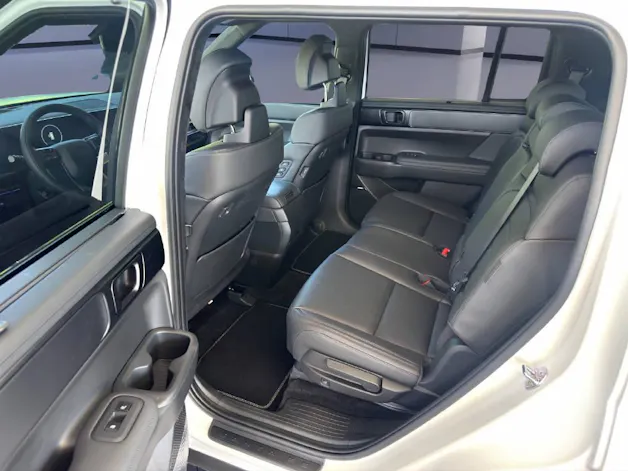 Hyundai SANTA FE 1.6 T-GDi PHEV Calligraphy 7P